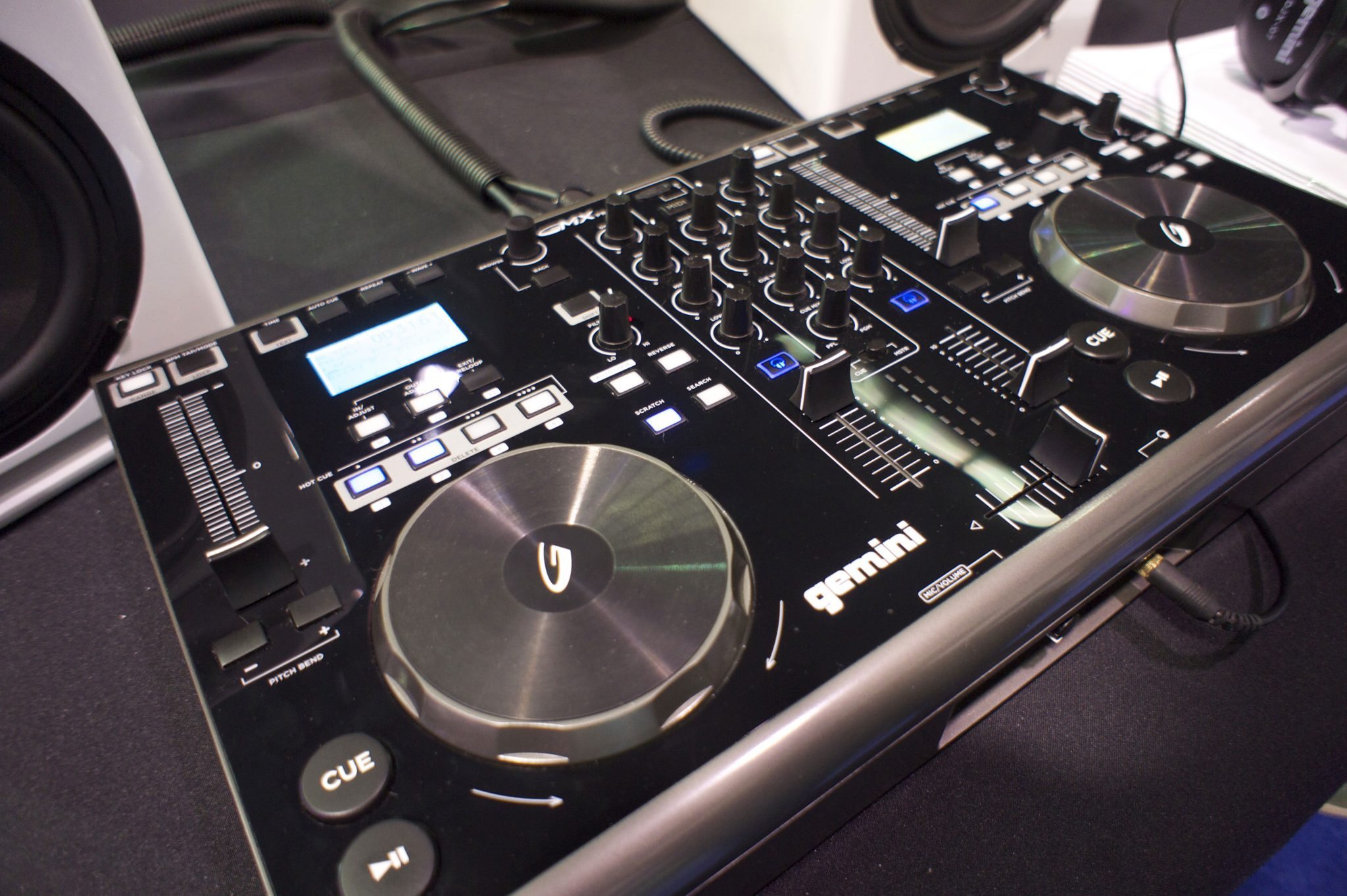 numark mixtrack usb dj controller for mac and pc review